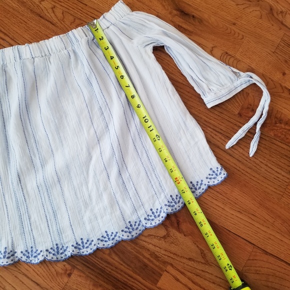 Wit & Wisdom Off the Shoulder Embroidered Boho Top - Picture 3 of 8